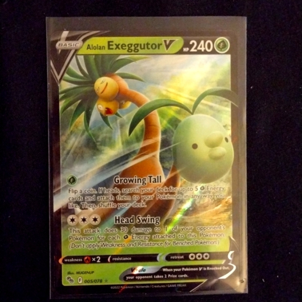 POKEMON GO 2022 Alolan Exeggutor V#005 full art holographic card. Mint
